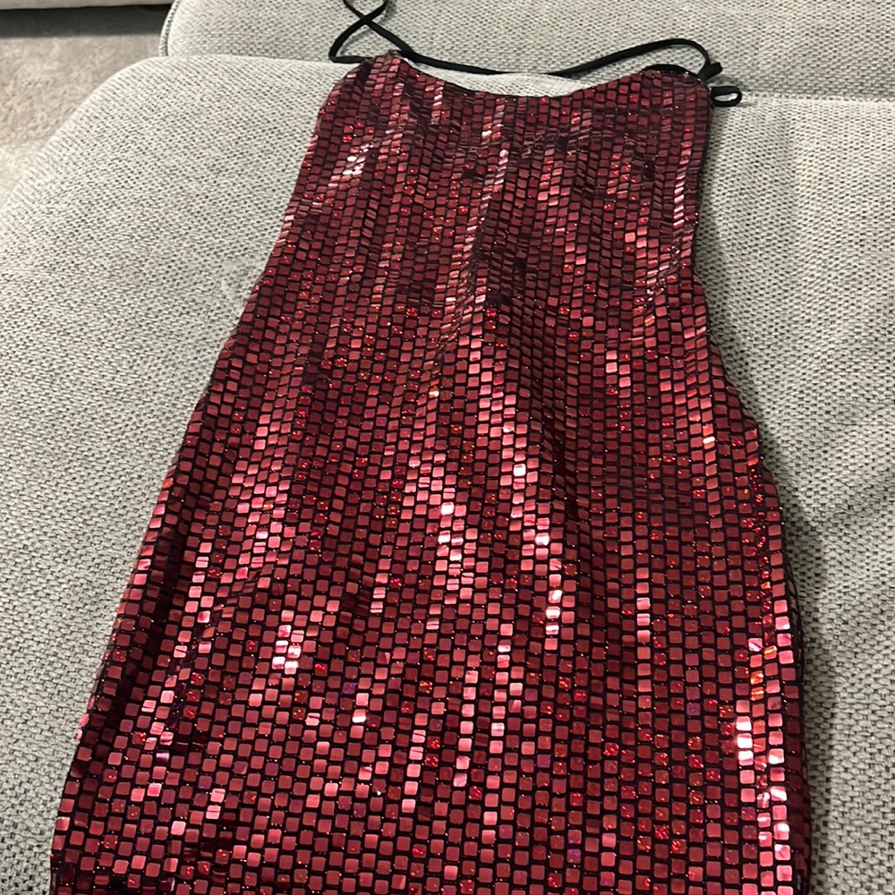 Never worn kept in  good condition